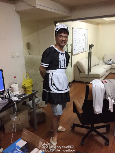 Maid Luo (IG) is behind on chores, considering the mess