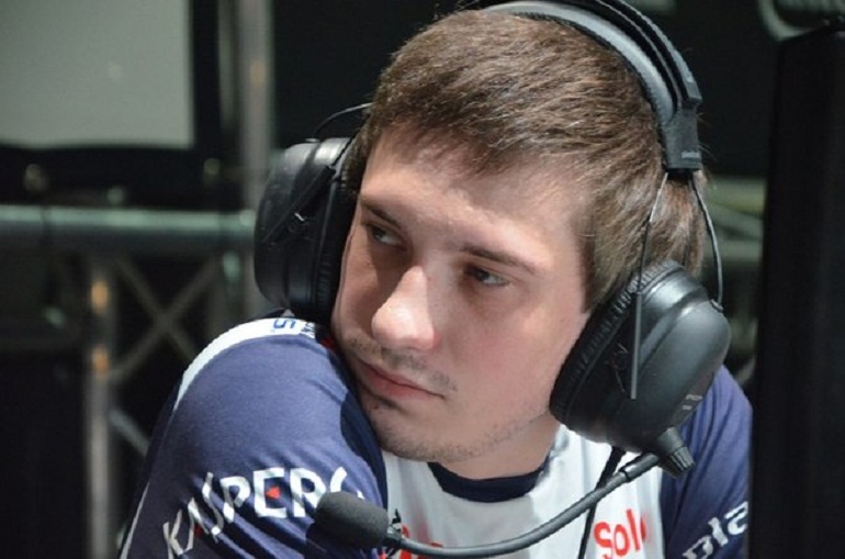 Фото соло. Алексей solo Березин. Алексей solo Березин 322. Соло дота 2. Solo игрок Dota.