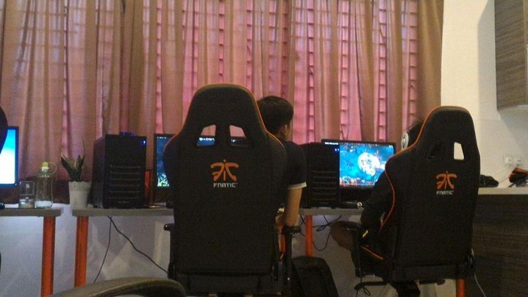 Dota 2 Fnatic ROG Masters Asian Tournament