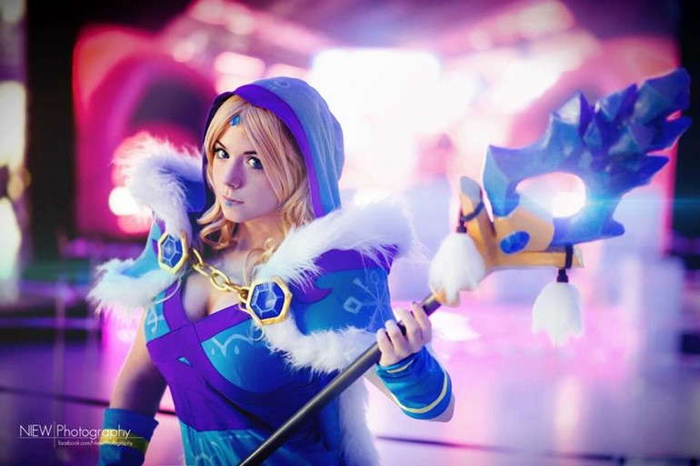 Best Dota cosplay Crystal Maiden