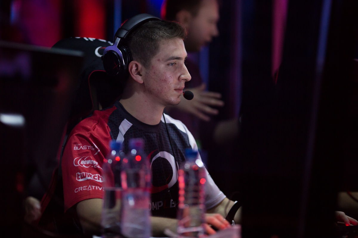 Dota 2 compLexity at EPICENTER Moscow playoffs